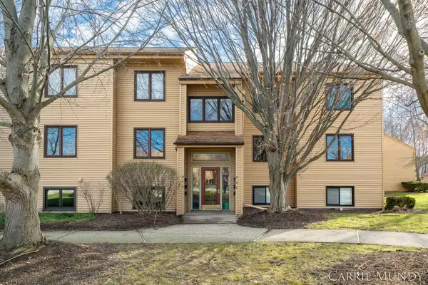 300 Farington Boulevard #7, Holland, MI 49423