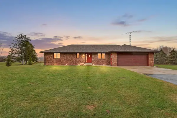 41615 M 43, Paw Paw, MI 49079