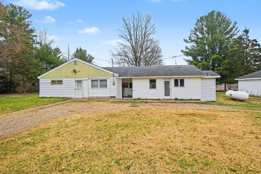 11131 County Road 215, Grand Junction, MI 49056 - #2