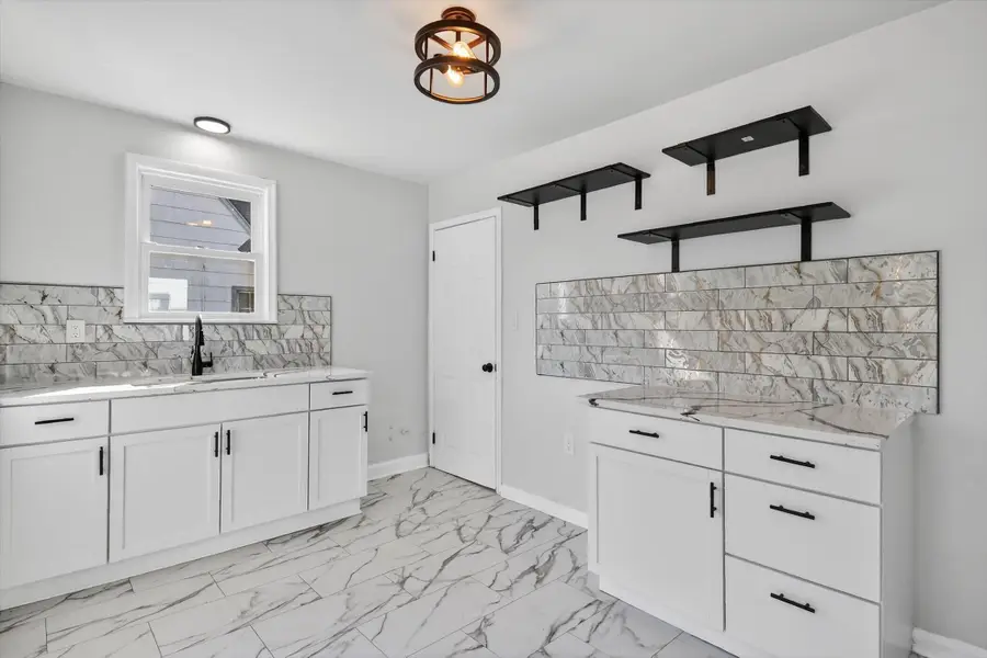 8449 Penrod Street, Detroit, MI 48228 - #3