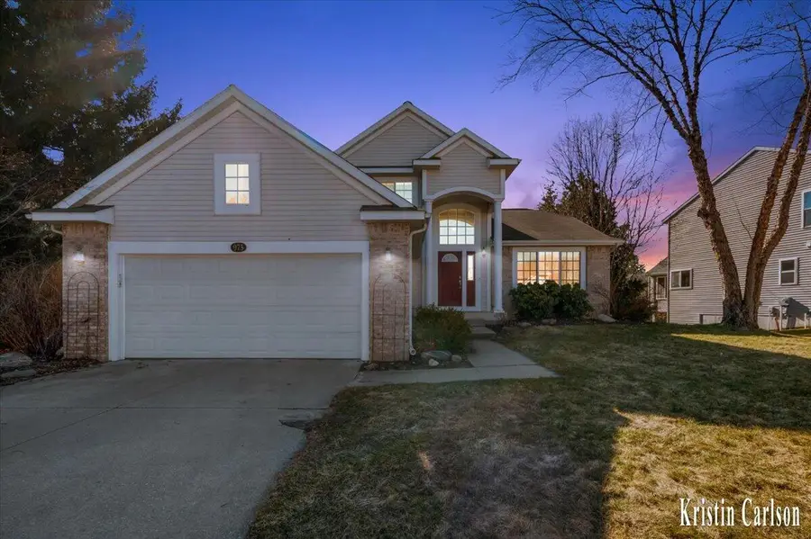 975 Dogwood Meadows Se, Ada, MI 49301 - #2