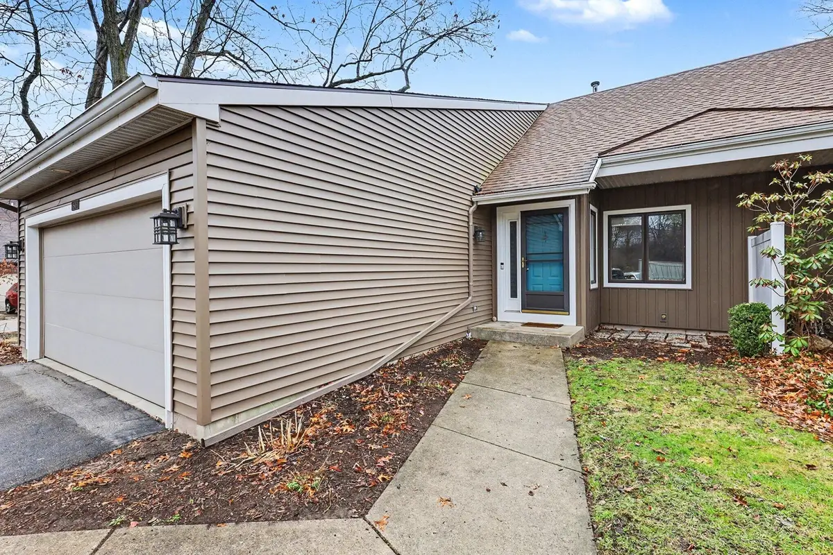 6615 Bella Vista Drive Ne, Rockford, MI 49341 - #1