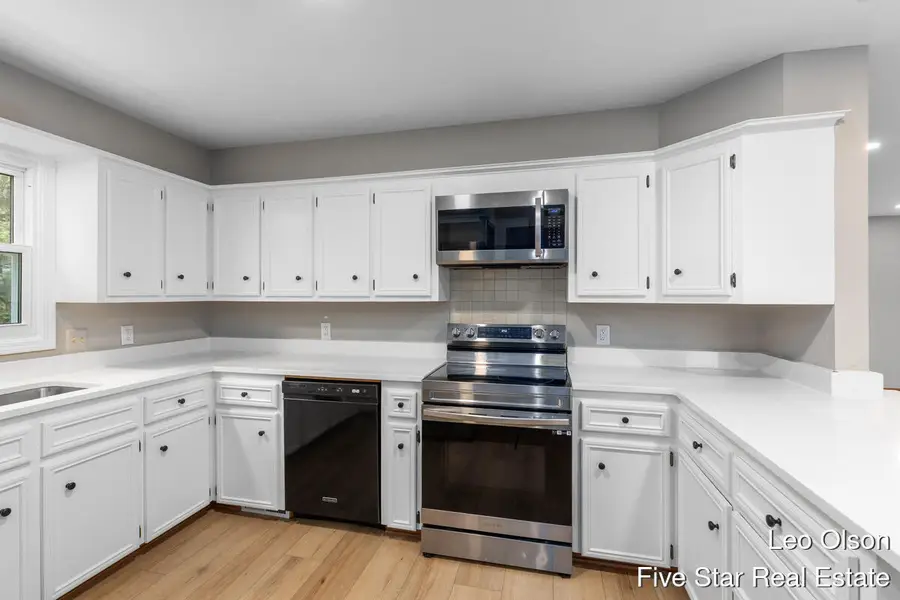 4451 Blackfoot Drive Sw, Grandville, MI 49418 - #3