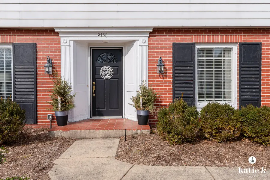 2437 Elmwood Drive Se, East Grand Rapids, MI 49506 - #3