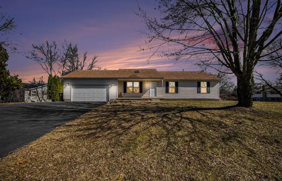 115 Sussex Place, Brooklyn, MI 49230 - #3