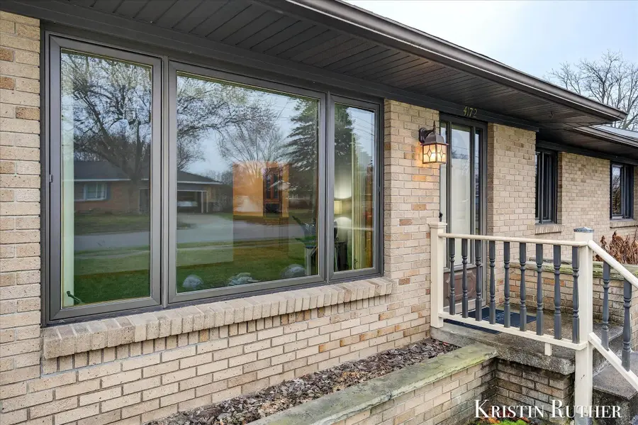 4172 Blackfoot Drive Sw, Grandville, MI 49418 - #3
