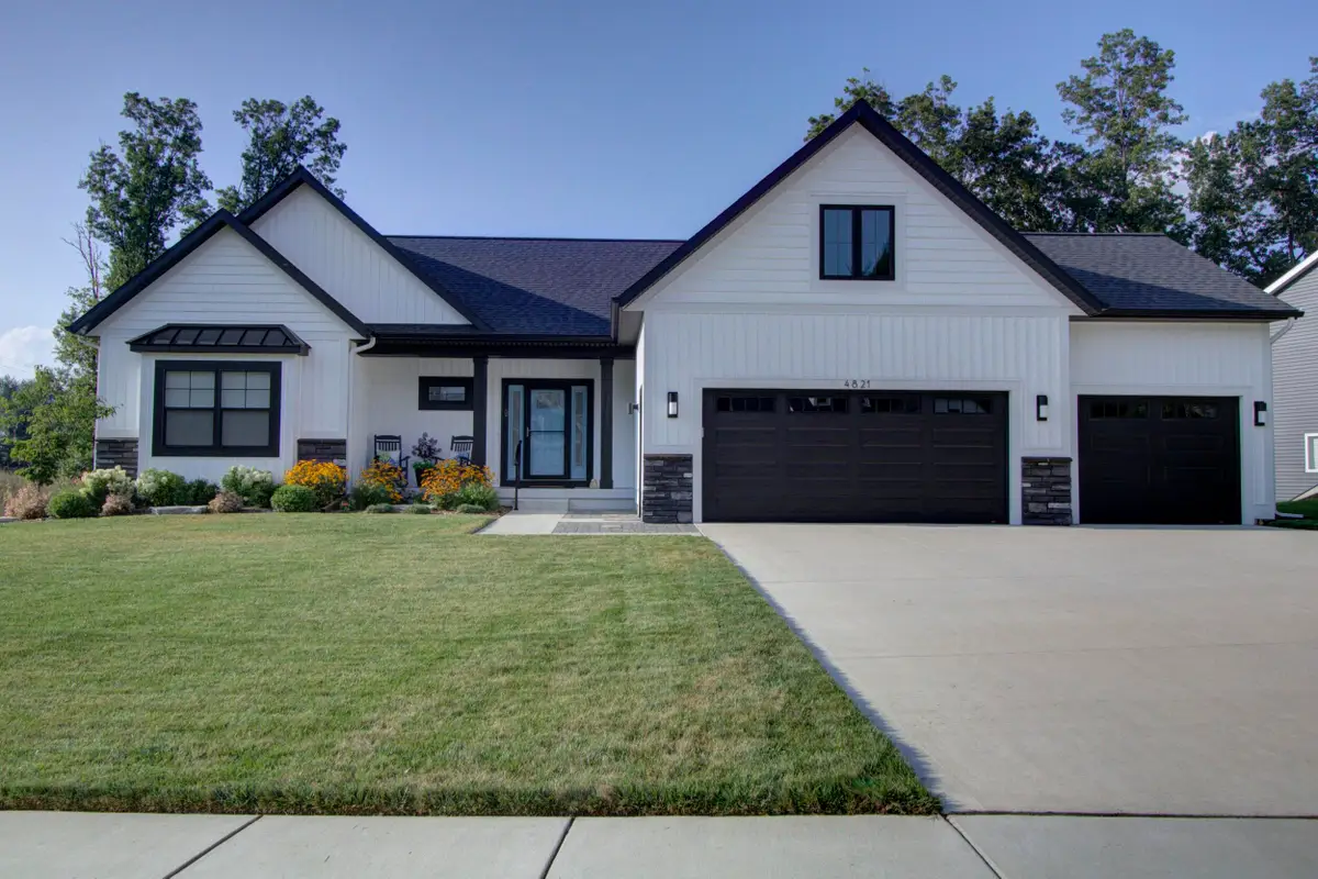 4821 Honeycrisp Drive Ne, Rockford, MI 49341 - #1