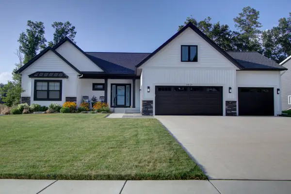 4821 Honeycrisp Drive Ne, Rockford, MI 49341