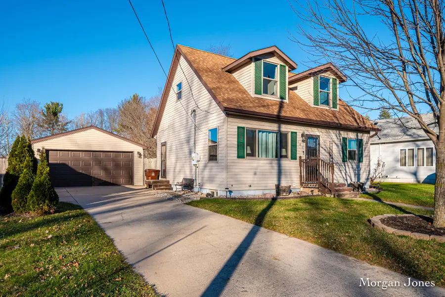 187 Washington Street, Saranac, MI 48881 - #2