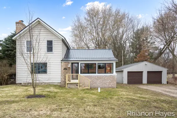 12471 Harvard Avenue Ne, Cedar Springs, MI 49319