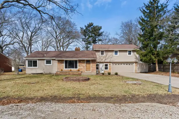 1924 Maryland Boulevard, Norton Shores, MI 49441