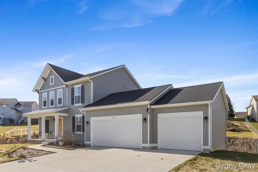 237 Young Court, Rockford, MI 49341 - #2