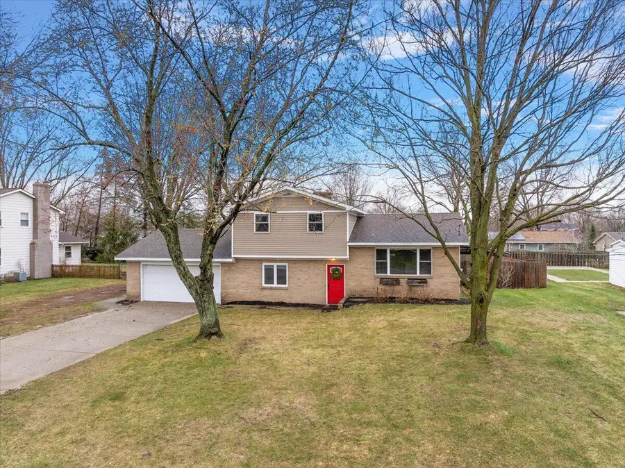 7458 Coconut Drive, Jenison, MI 49428 - #2