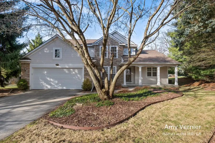 2755 Arbor Chase Drive Ne, Grand Rapids, MI 49525 - #2