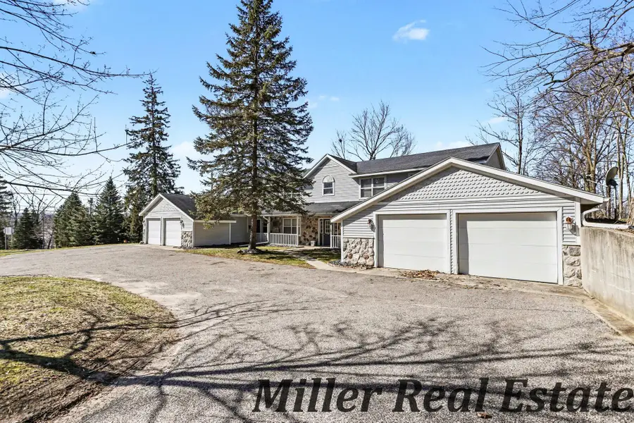 602 N Church Street, Hastings, MI 49058 - #3