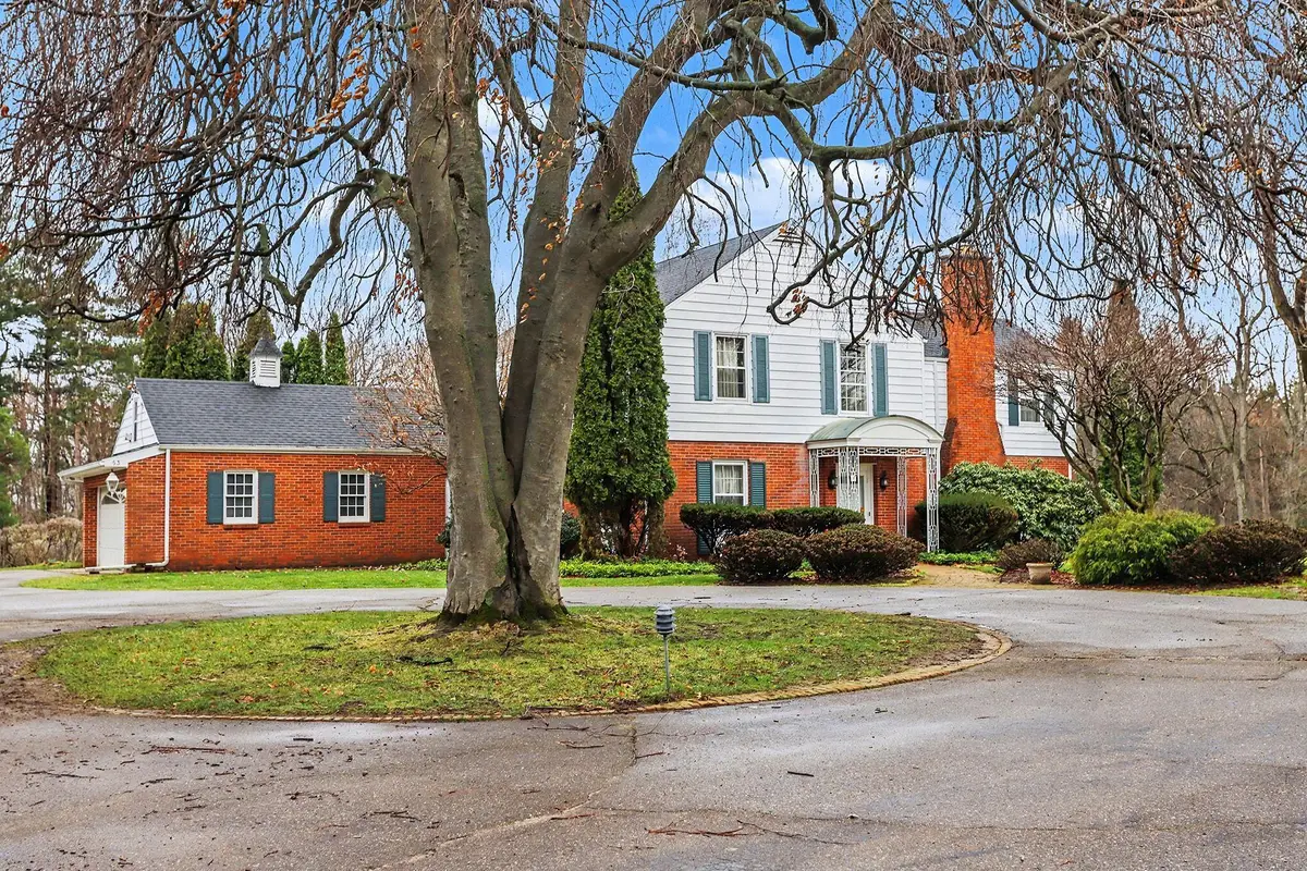 53 W Minges Road, Battle Creek, MI 49015 - #1