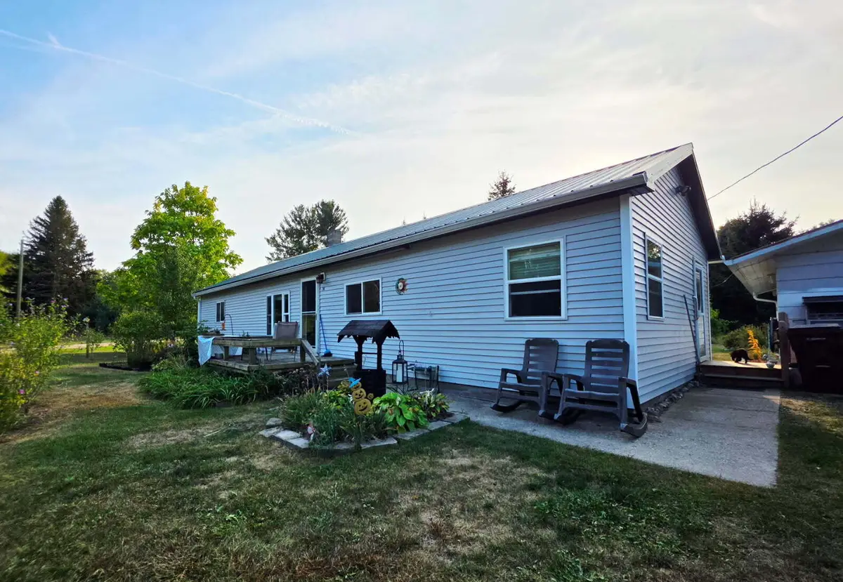 14 S 5th Street, Morley, MI 49336 - #1