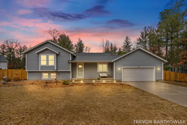 1060 Chicago Drive, Whitehall, MI 49461