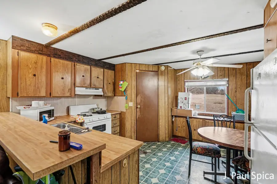 7365 Jefferson Street, Hesperia, MI 49421 - #2