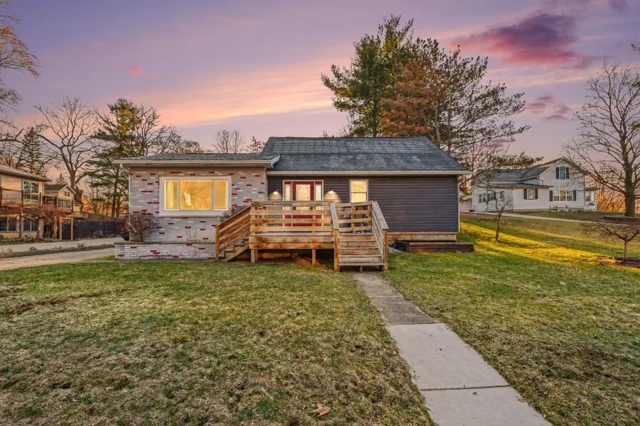 548 Hall Street, Ionia, MI 48846 - #2