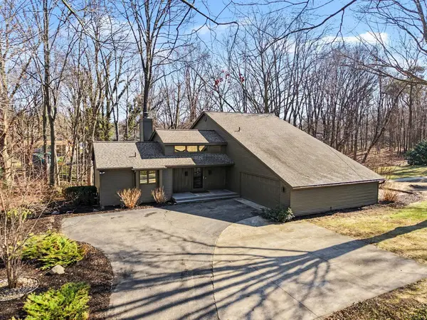 687 Lugers Road, Holland, MI 49423