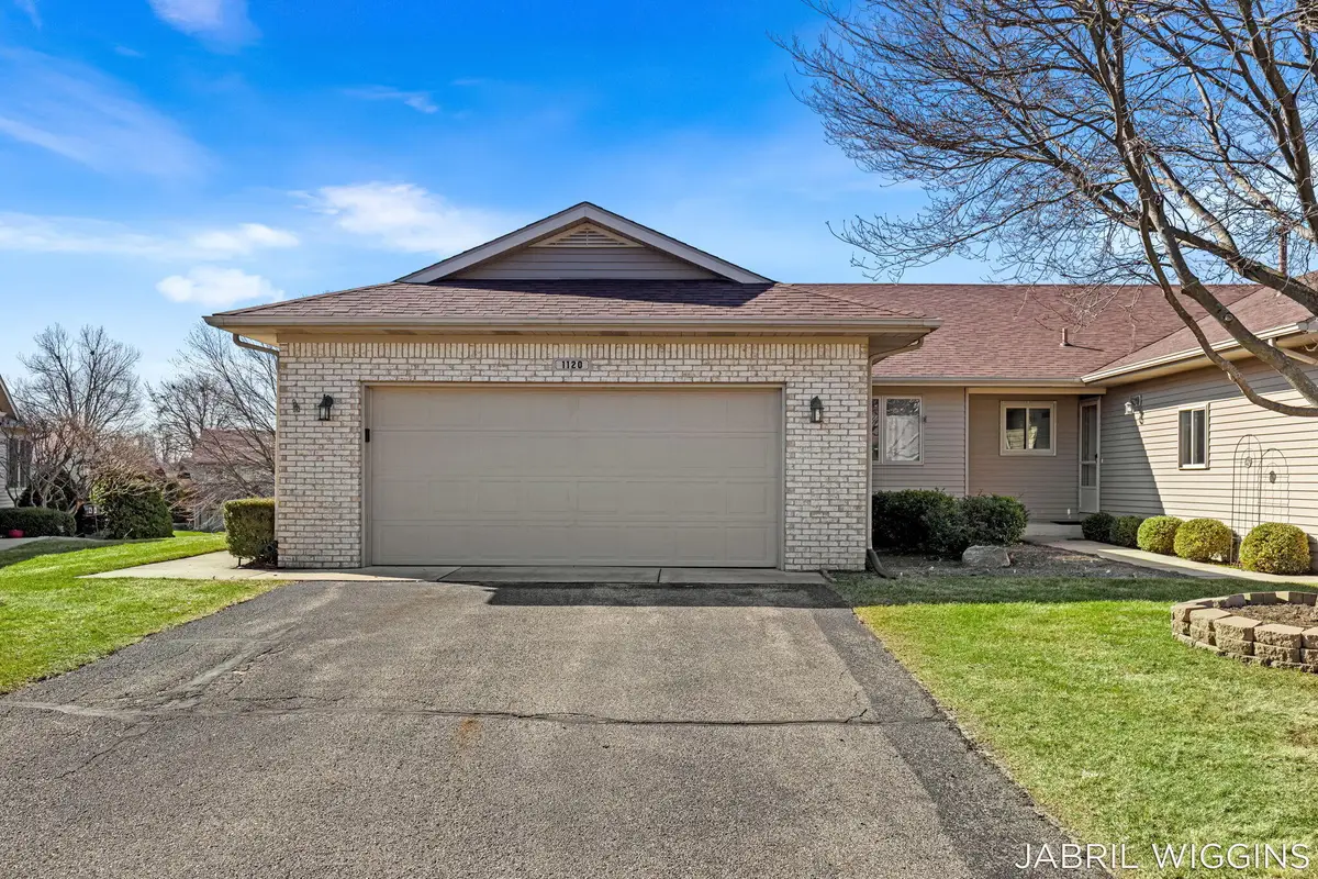 1120 Amber Ridge Drive Sw, Byron Center, MI 49315 - #1