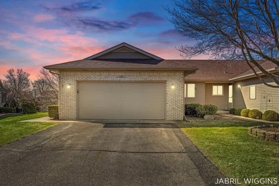 1120 Amber Ridge Drive Sw, Byron Center, MI 49315 - #2