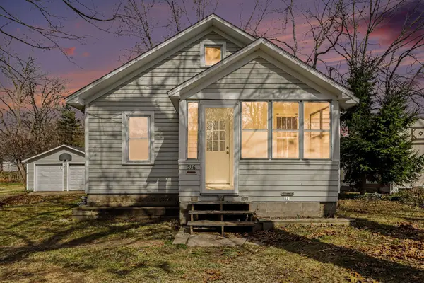 516 Forest Street, Three Rivers, MI 49093