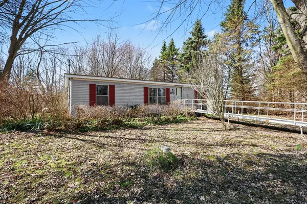 2738 64th Street, Fennville, MI 49408