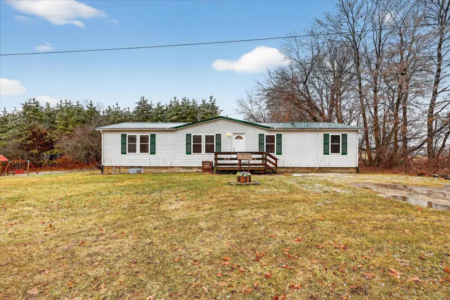 9300 E Hillis Road, Vestaburg, MI 48891 - #3