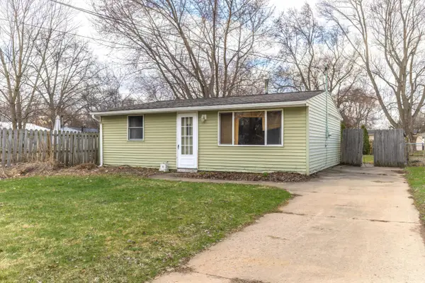 241 N 26th Street, Springfield, MI 49037