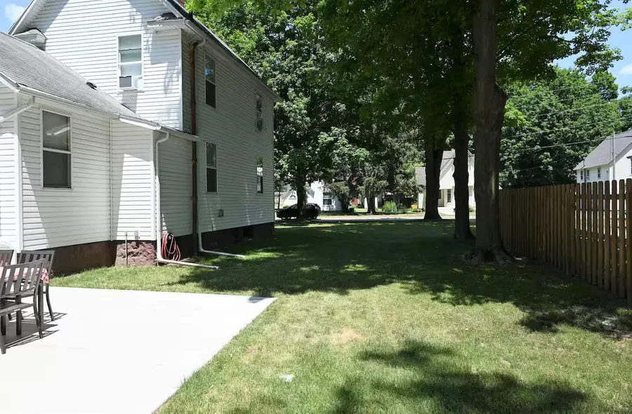 402 Jefferson Street, Cassopolis, MI 49031 - #3