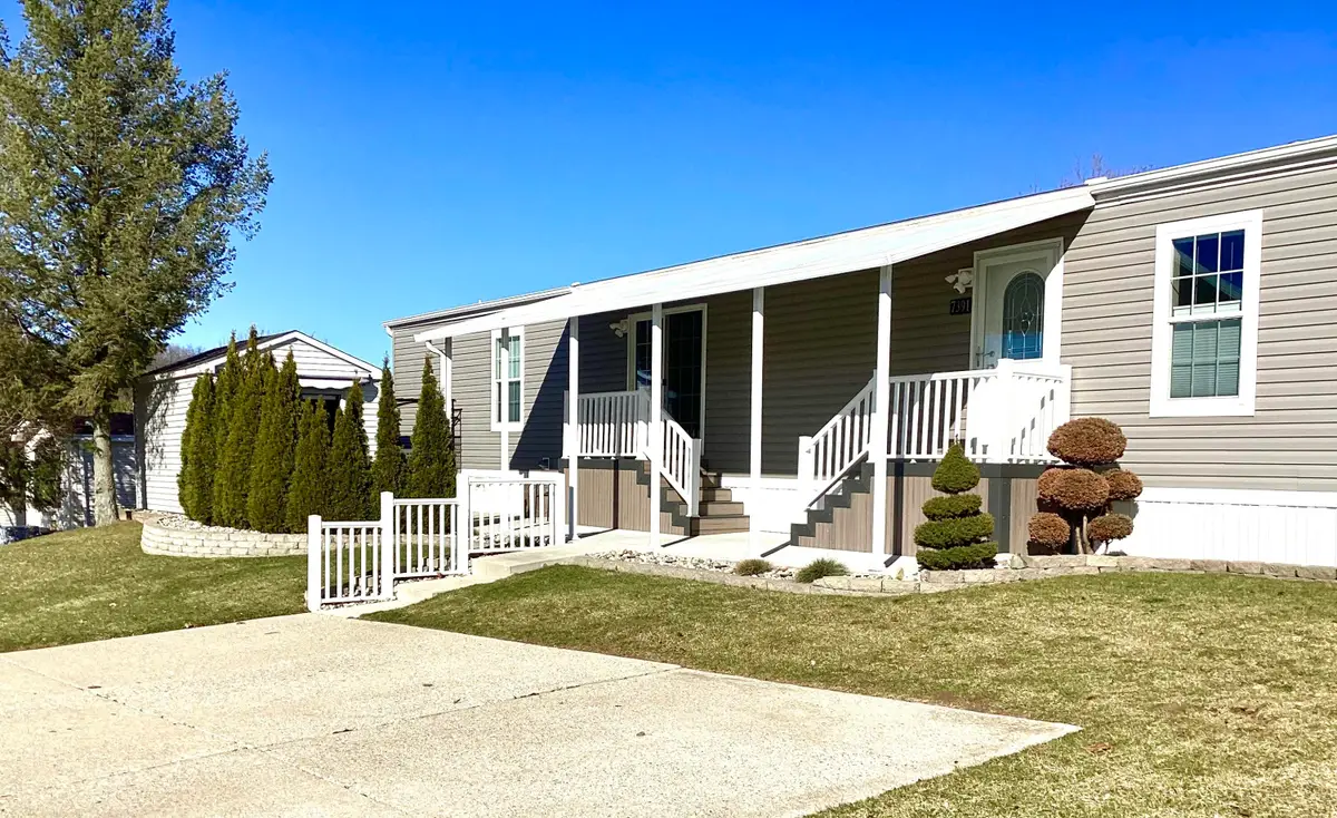 7391 Maple Lane Ne, Belmont, MI 49306 - #1