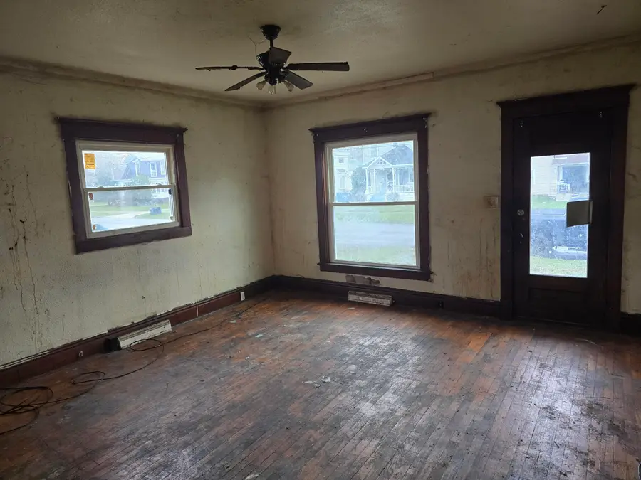 95 S Monroe Street, Coldwater, MI 49036 - #2