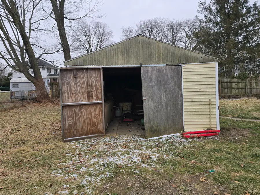 214 E Walnut Street, Albion, MI 49224 - #3