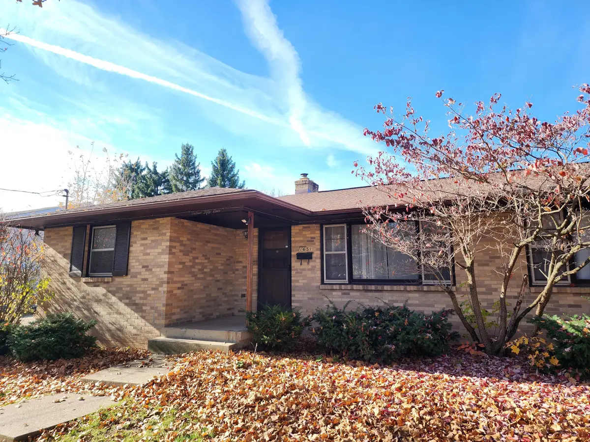 1651 Diamond Avenue Ne, Grand Rapids, MI 49505 - #1