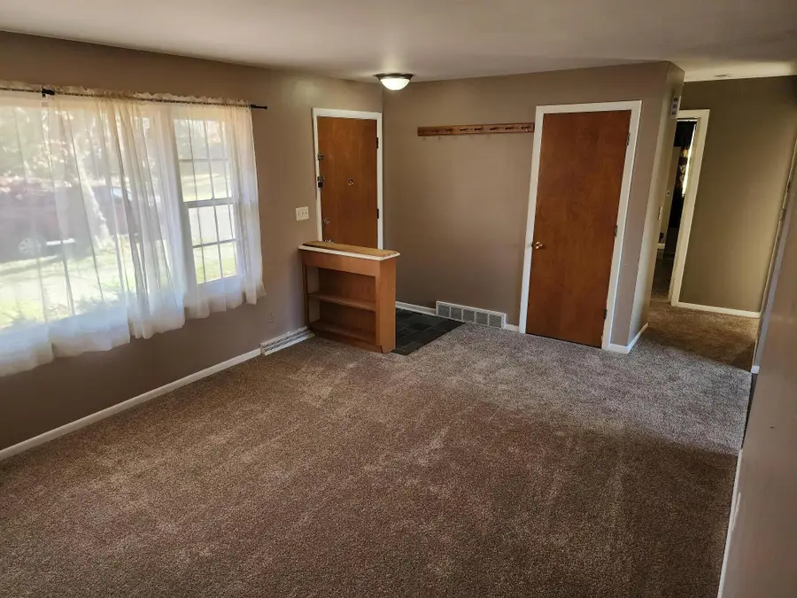 1651 Diamond Avenue Ne, Grand Rapids, MI 49505 - #3