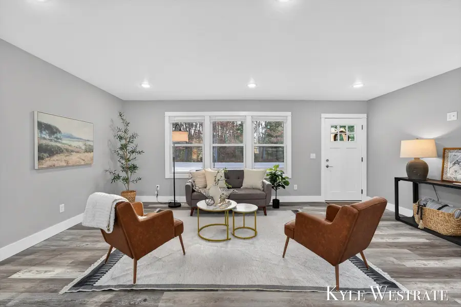 579 S Walker Road, Muskegon, MI 49442 - #3