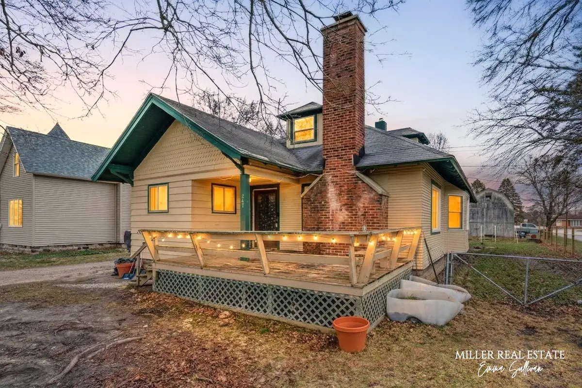 247 S Cressy Street, Freeport, MI 49325 - #1