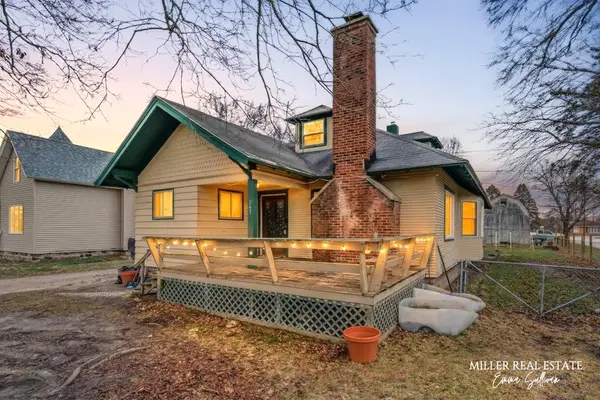 247 S Cressy Street, Freeport, MI 49325