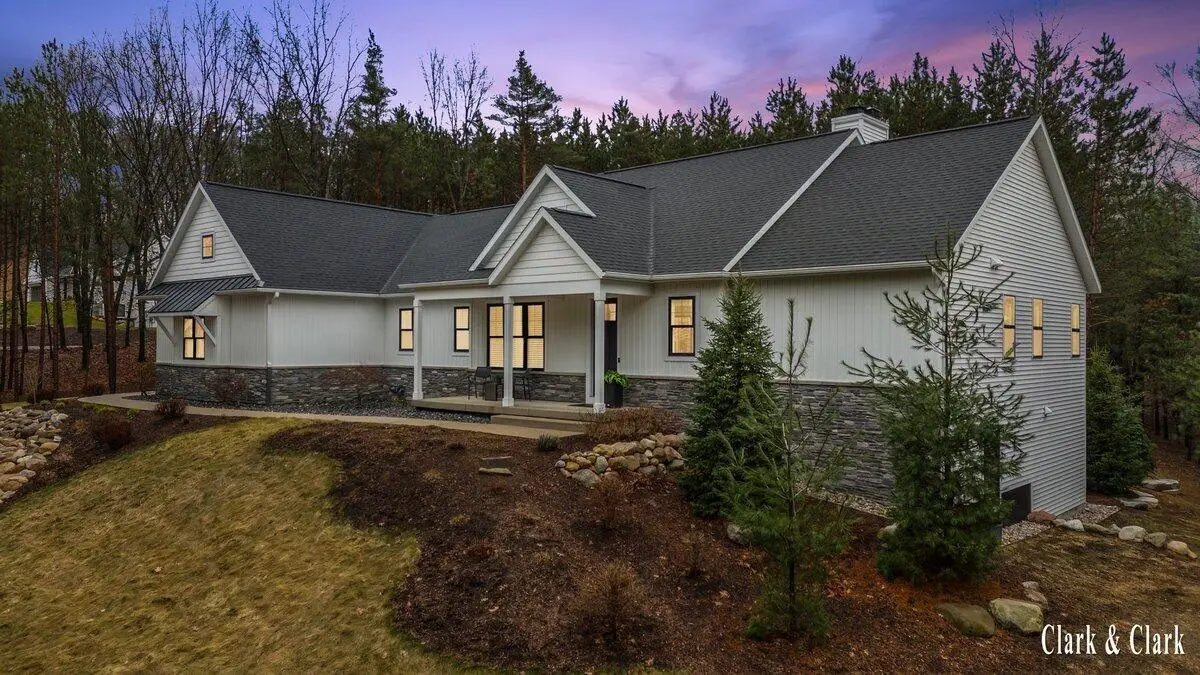 10660 Kissing Ridge Drive Se, Lowell, MI 49331 - #1
