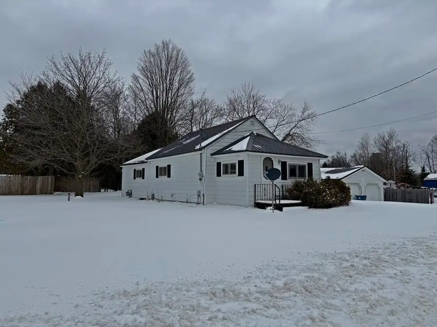 19789 30th Avenue, Barryton, MI 49305 - #3