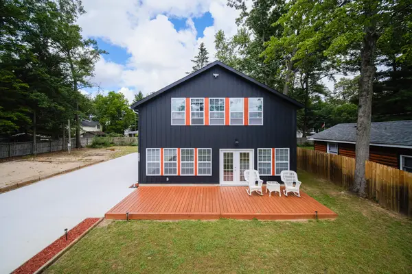 17016 6th Street, Wellston, MI 49689