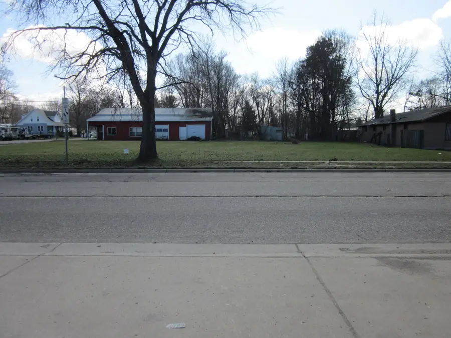 524 E Main Street, Hartford, MI 49057 - #2