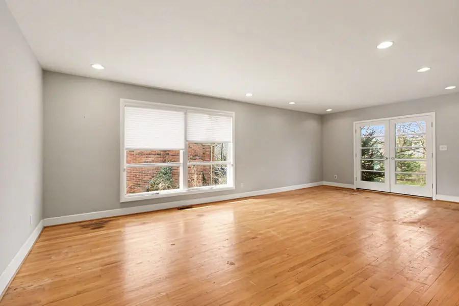 1526 Barnard Road, Ann Arbor, MI 48103 - #3