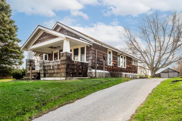 1294 W Glendora Road, Buchanan, MI 49107