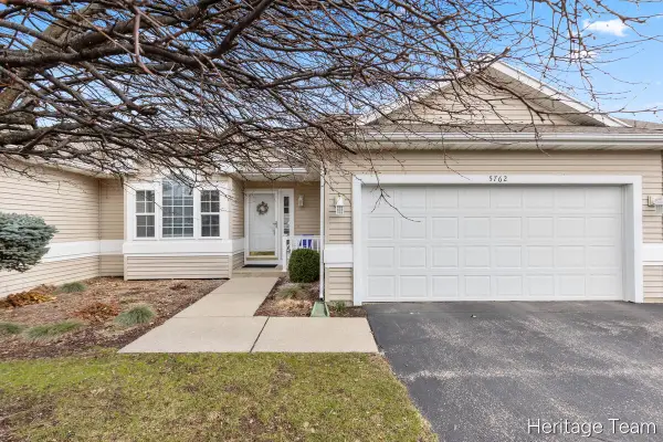 5762 Wine Berry Lane Sw #42, Grandville, MI 49418