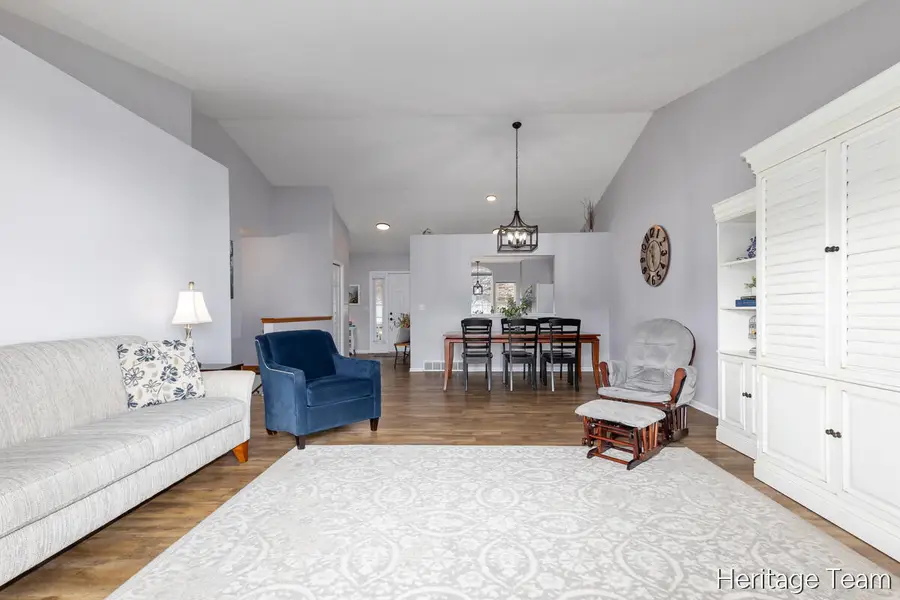 5762 Wine Berry Lane Sw #42, Grandville, MI 49418 - #3