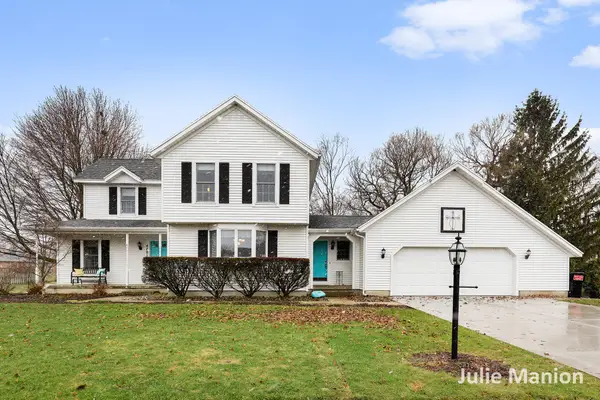 4701 Maplehollow Court Se, Grand Rapids, MI 49508