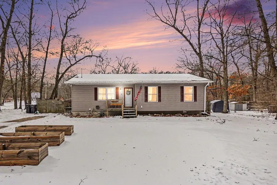 2369 S Parsons Avenue, Fremont, MI 49412 - #2